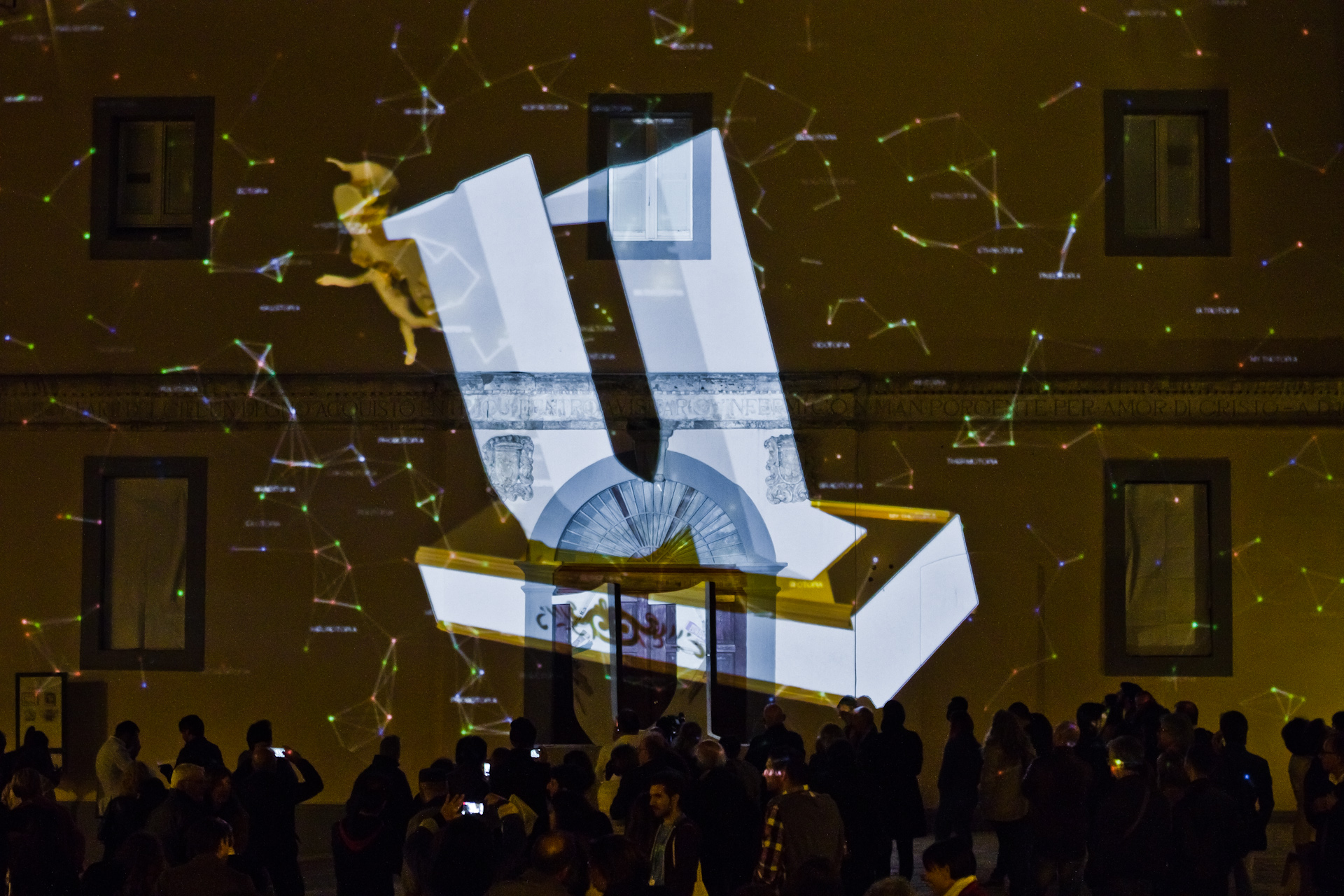 L'ingresso della "U" nell'universo